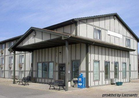 Value Inn & Suites Salina Exterior foto
